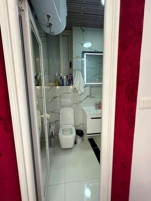 Studio Near Tirana Airport 2- Self Check-In Free Parking Lägenhet Valjiosi Exteriör bild